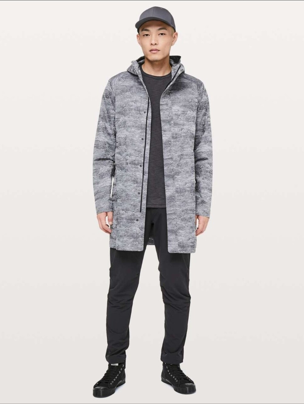 lululemon Men's Gray Camo Long Hooded Rain Coat Full Zip Logo Accent Size L